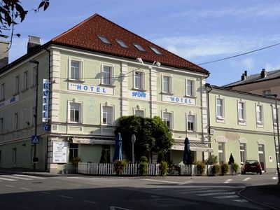 Hotel Eco Center 3*